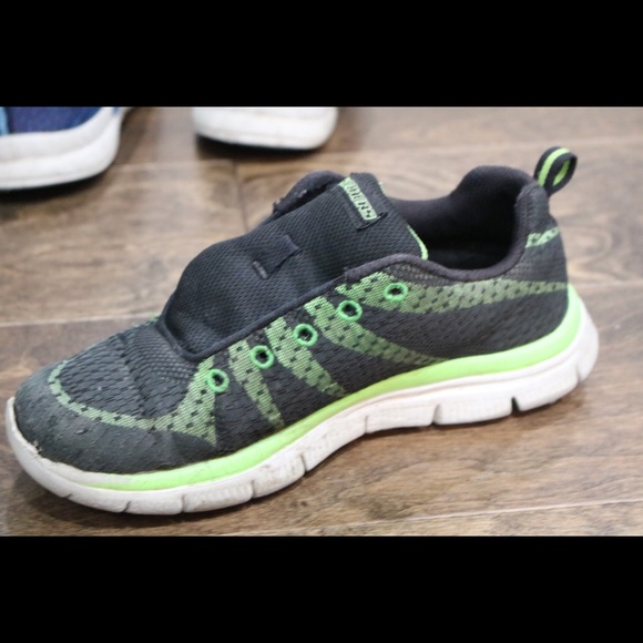 Usd sneakers - Picture 2 of 3